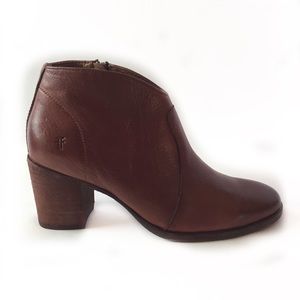 FRYE Nora Zip Short Boots